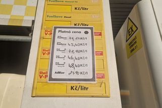 Růst cen benzínu u pump se zastavuje, nafta ještě zdražuje - Novinky