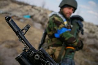 NATO nechce Ukrajině dodávat těžké zbraně, obává se konfrontace s Ruskem - Novinky