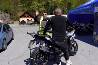 Policie kontroluje v Jeseníkách hlučnost motorek a aut. Padají pokuty - Novinky