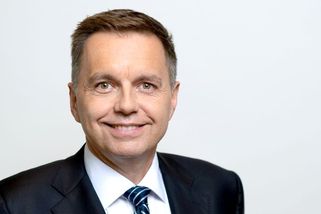 Šéfa slovenské národní banky Kažimíra odsoudili za úplatkářství - fintag.cz