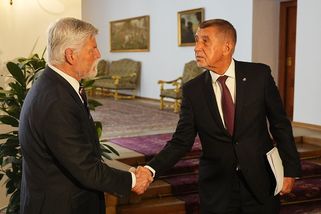Pavel pokáral Babiše za zpoždění - Novinky