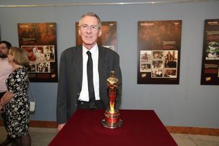 Na koupaliště dnes nespěchejte: Česká televize po 14. hodině naposledy vysílá filmovou legendu
