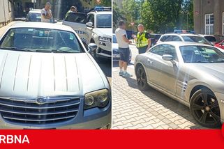 Muž jel řešit svůj zablokovaný řidičák, přistihli ho za volantem luxusního auta