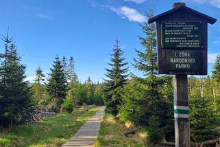Šumava bojuje s davy turistů. Pomoci má mobilní aplikace