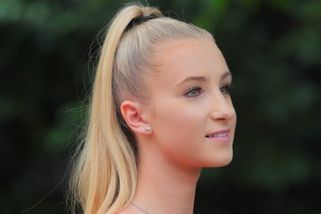 Vivien Babišová po delší době ve společnosti. Zaujala svým outfitem
