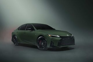 Lexus IS dostal limitovanou verzi. Vznikne jen 350 kusů s atmosférickým šestiválcem
