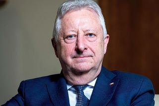 Zůna hlasoval proti vládou vybranému náčelníkovi generálního štábu - Novinky