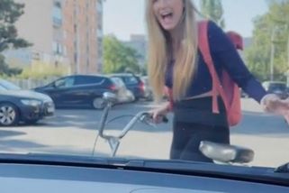 Cyklisto sesedni z kola před přechodem | Učíme vás řídit
