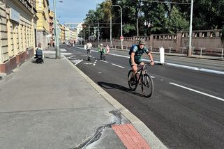 Pomalá auta a riziko pro kola. Nový cyklopruh na Plzeňské v Praze dráždí šoféry i jezdce - Novinky