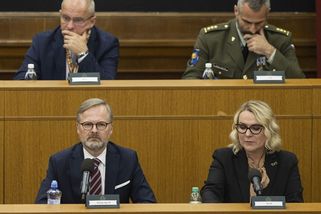 Armáda dostane miliardy navíc. Vláda zvýší výdaje na obranu - Seznam Zprávy