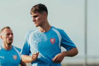 Systém nefungoval. Nečekaný muž v základní jedenáctce popsal dění na hřišti bez servítek
