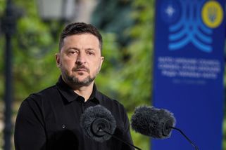 Zelenskyj pohrozil Lukašenkovi zásahem, když neodstraní zařízení využívané Rusy - Seznam Zprávy