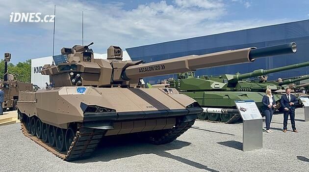 Poslední šance vyzbrojit Evropu před válkou, zní z pařížského Eurosatory. Ukrajina je inspirací