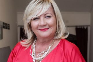 Alena Schillerová si na ruku nechala vytetovat lva