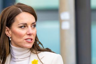 Královská rodina o princezně Kate lže, tvrdí fanoušci. Měli odhalit důkazy
