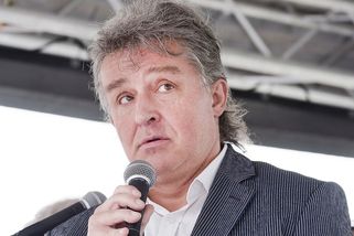KSČM ukončila členství exposlanci Dolejšovi - Novinky