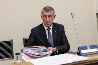 Nejhorší vláda. Katastrofa jménem Babiš okupuje st...