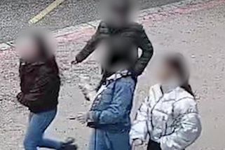 Video hrubého napadení a oloupení školačky v Praze: Policie hledá čtyři dívky – eXtra.cz