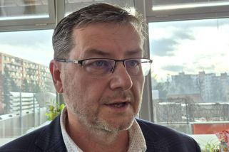 Karvinský primátor Wolf podle policie úkoloval řidiče sháněním informací na novináře - Novinky