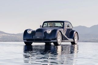 Morgan se vrací ke kupé. Model Midsummer vás ohromí retro stylem