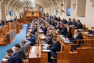 Volby do Senátu: Vše, co potřebujete vědět. Kdy, kde a jak se volí a kdo kandiduje