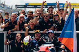 Filip Salač jako naděje českého motocyklového sportu. Je to teprve čtvrtý Čech, který vyhrál závod mistrovství světa - Garáž.cz