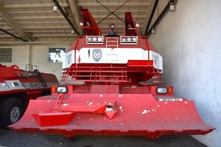 Tank SPOT 55 měl dostřel 60 metrů. Z lafet chrlil vodu