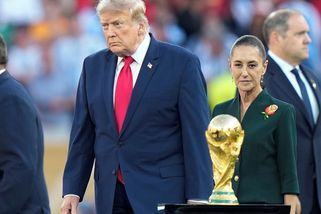 Je to možná rasista, řekl Trump o LeBronu Jamesovi. V debatě o nejlepším hráči volí Jordana - Sport.cz