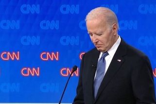 Bidenovy nejhorší momenty z kritické noci. Proč demokrati panikaří - Seznam Zprávy