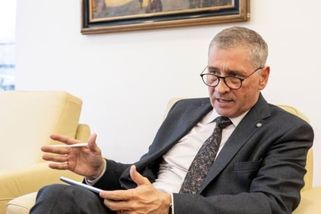 Vondrák: Žena nadávající Babišovi? Kandiduje za lidovce. Estébácké metody, zuří Zdechovský
