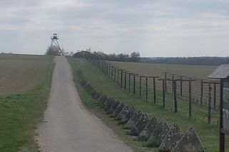 Pozůstatky železné opony lze stále nalézt na Jižní Moravě - Médium.cz