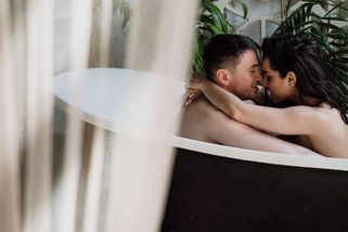 Chcete okořenit sex? Zkuste vanu! 6 žhavých tipů pro chvíle ve dvou