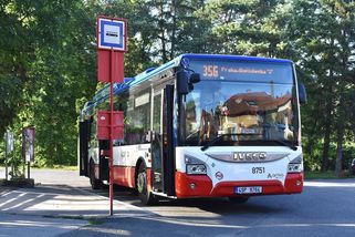 Středočechy si berou jako rukojmí. Kraj chce jednosměrku v Praze 6 zrušit soudně