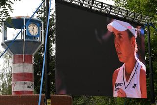 Přerov ovládla tenisová euforie, Noskové přišlo fandit k majáku několik set lidí - Sport.cz