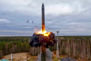 Ukrajina se neubránila. Rusové mohutně bombardovali Kyjev, seslali i mocný Orešnik, který udeřil 36krát