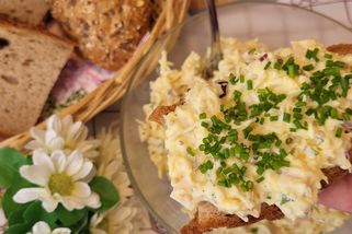 Tuhle pomazánku budete dělat pořád! Jednoduchá, krémová a luxusní | Recepty od Jany