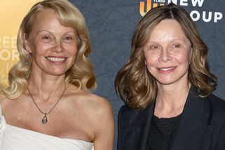 Calista Flockhart (60) na červeném koberci bez make-upu: Prý zoufale kopíruje Pamelu Anderson - Super.cz