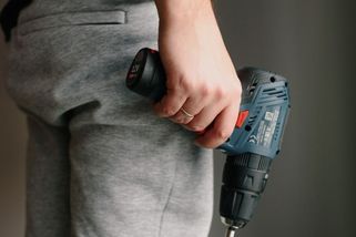 ŽENA-IN - Manžel má čas na všechny ostatní, jen mě zanedbává. Mám chuť říct sousedovi, plánuje Alena