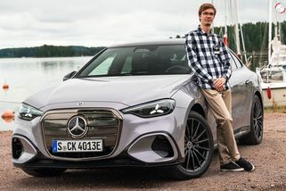 Nový Mercedes-Benz třídy C oficiálně: Už jsme ho řídili! Je to limuzína v menším balení
