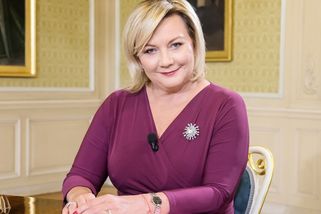 Alena Schillerová a její letní hrátky: Nějak jste nám omládla, reagují lidé na poťouchlou fotku s hádankou - Super.cz