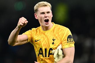 Kinský prožil fantastickou premiéru, udržel nulu a pomohl porazit Liverpool - Sport.cz