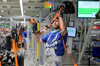Ve Volkswagenu se schyluje ke konfliktu, tvrdí šéf odborů - Novinky
