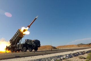 Němci se dohodli s USA, pošlou Ukrajině střely Patriot a obrněnce Bradley - Seznam Zprávy