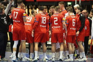Nejhorší výkon na šampionátu. Házenkáři proti Itálii selhali, navíc přišli o kapitána - Sport.cz