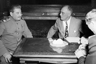 Roosevelt a Stalin: Neopětovaná láska - Médium.cz
