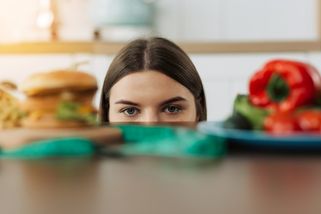ŽENA-IN - Kamarádka zhubla díky injekcím, ale všem tvrdí, že za tím stojí pevná vůle. Mnou teď pohrdá, protože jsem pořád tlustá, tvrdí Lucie