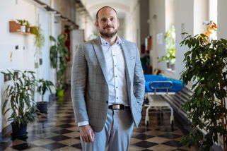Éra zlatých padáků u nás skončila. Nový šéf ZPVM exkluzivně popsal, jak zatrhl luxusní miliony