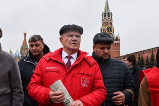 Hrozí Rusku nová revoluce? Šéf komunistů bije na poplach