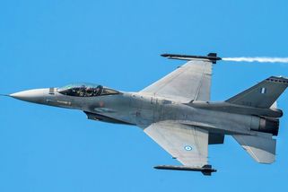 K tureckému dronu startovaly řecké F-16 - Novinky