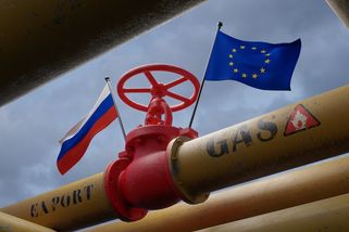 Je rozhodnuto. Fialova vláda si vezme obří půjčku od EU na odstřižení od Putinovy ropy a plynu